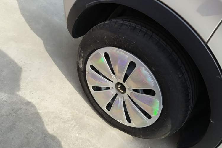 Used Wuling Bingo 2023 203km Light Edition Right Rear Wheel Hub