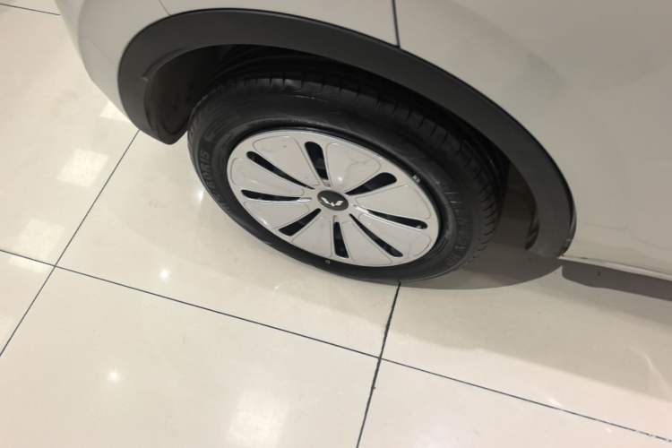Used Wuling Bingo 2023 203km Light Edition Right Rear Wheel Hub