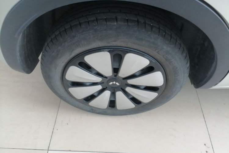 Used Wuling Bingo 2023 333km Enjoy+ Version Right Rear Wheel Hub