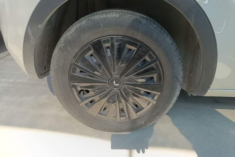 Used Wuling Bingo 2023 333 km Enjoyment Version Right Rear Wheel Hub