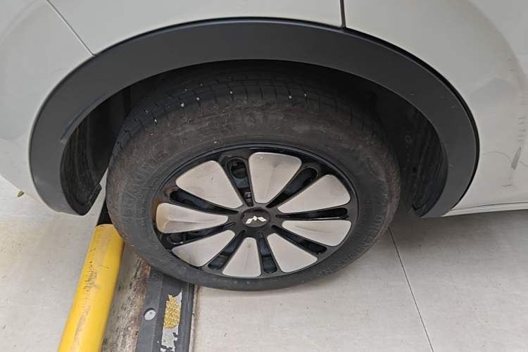 Used Wuling Bingo 2023 333km Enjoy+ Version Right Rear Wheel Hub