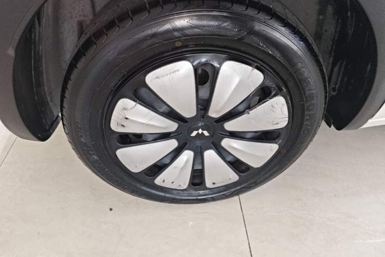 Used Wuling Bingo 2023 333 km Enjoyment Version Right Rear Wheel Hub