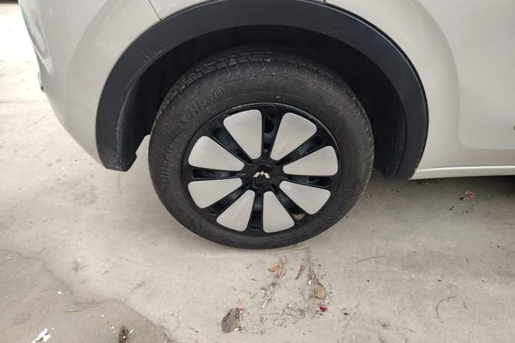 Used Wuling Bingo 2023 333km Enjoy+ Version Right Rear Wheel Hub