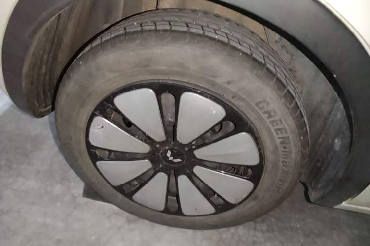 Used Wuling Bingo 2023 203km Comfort Edition Right Rear Wheel Hub