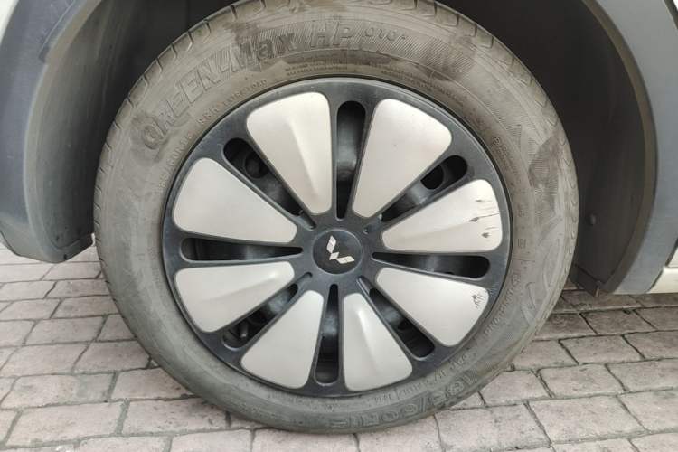 Used Wuling Bingo 2023 333 km Enjoyment Version Right Rear Wheel Hub
