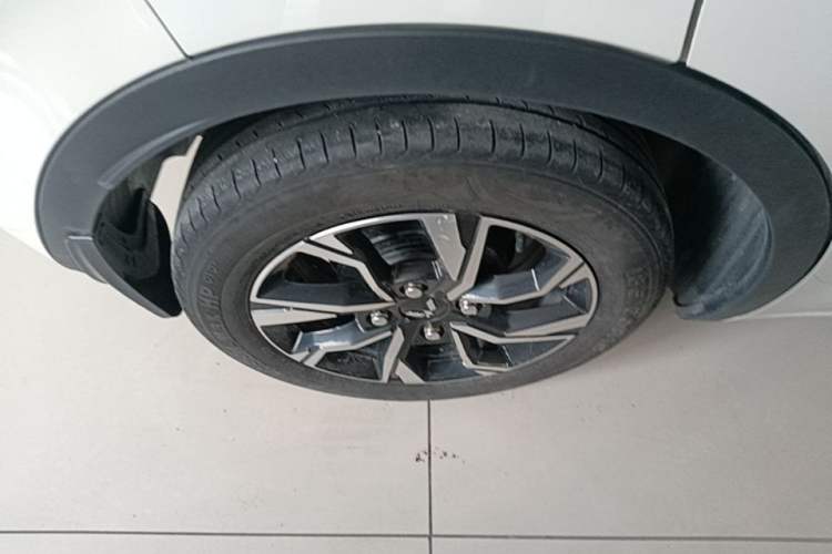 Used Wuling Bingo 2023 333 km Fast-Share Version Right Rear Wheel Hub