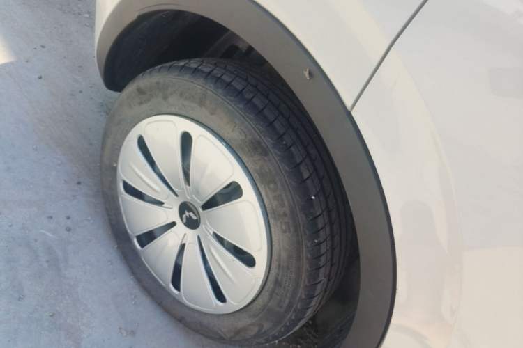 Used Wuling Bingo 2023 203km Light Edition Right Rear Wheel Hub