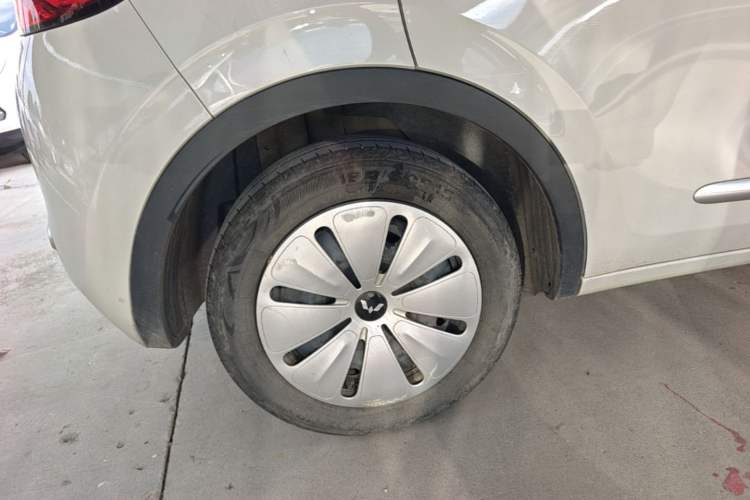 Used Wuling Bingo 2023 333 km Fast-Share Version Right Rear Wheel Hub