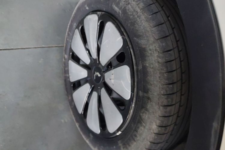 Used Wuling Bingo 2023 203km Comfort Edition Right Rear Wheel Hub