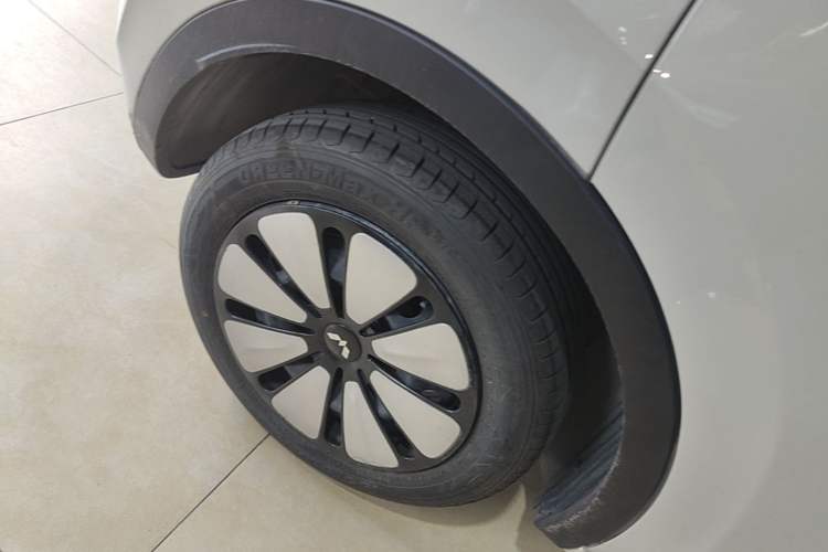 Used Wuling Bingo 2023 333 km Enjoyment Version Right Rear Wheel Hub