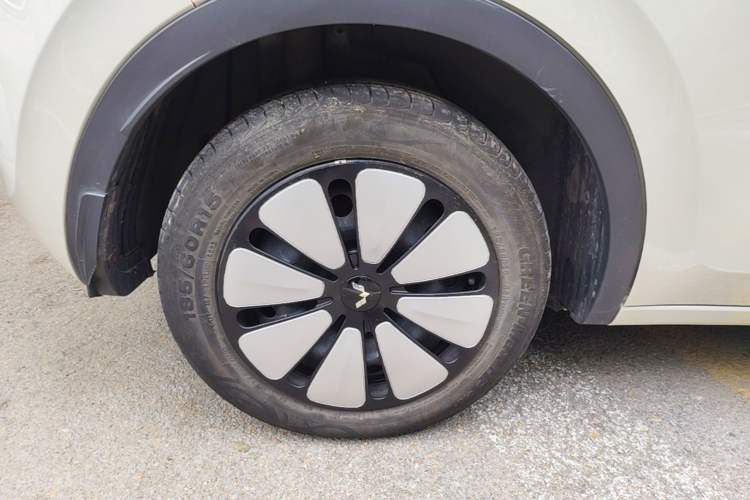 Used Wuling Bingo 2023 333km Enjoy+ Version Right Rear Wheel Hub