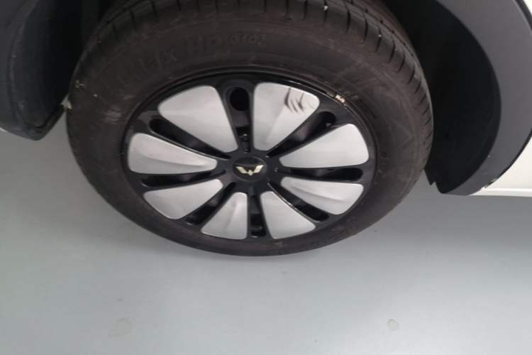 Used Wuling Bingo 2023 333 km Enjoyment Version Right Rear Wheel Hub