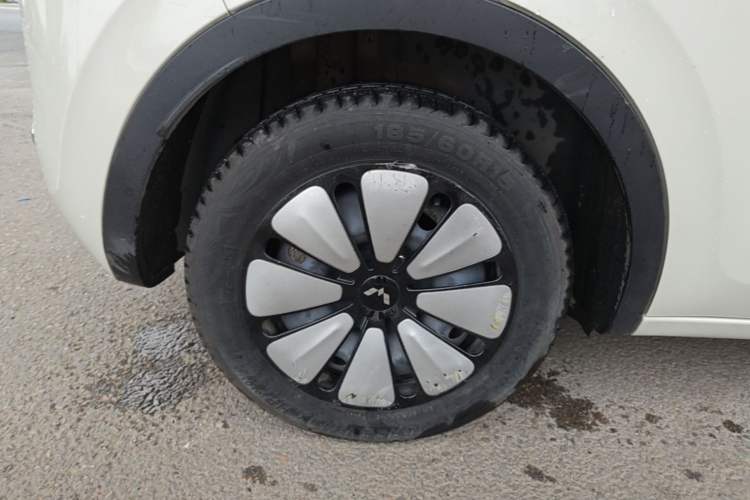 Used Wuling Bingo 2023 203km Comfort Edition Right Rear Wheel Hub