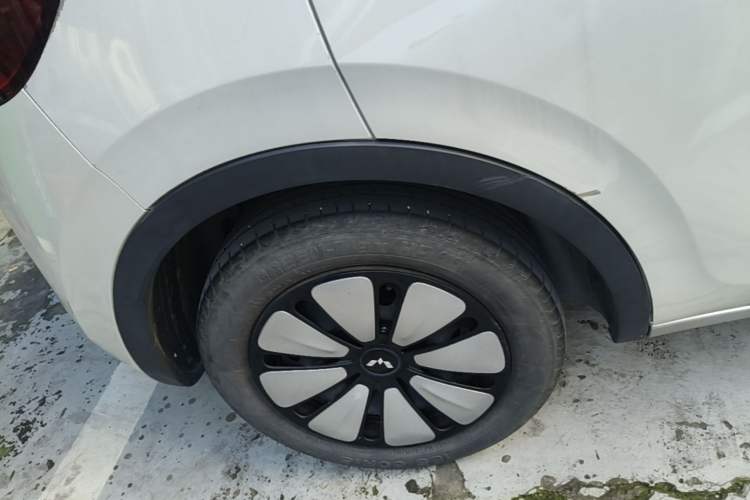 Used Wuling Bingo 2023 333 km Enjoyment Version Right Rear Wheel Hub