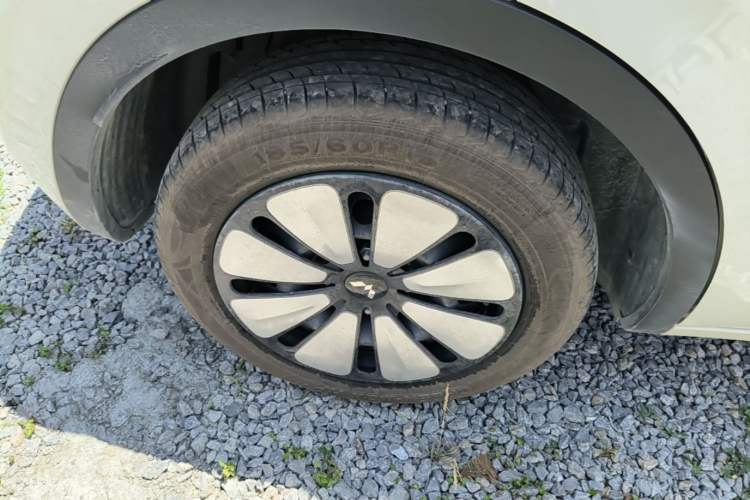 Used Wuling Bingo 2023 333 km Lingxi Connected+ Version Right Rear Wheel Hub
