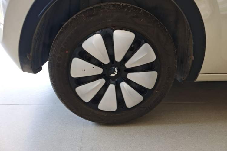 Used Wuling Bingo 2023 333km Enjoy+ Version Right Rear Wheel Hub