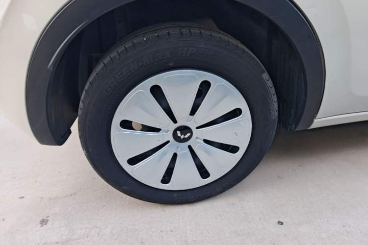 Used Wuling Bingo 2023 203km Light Edition Right Rear Wheel Hub