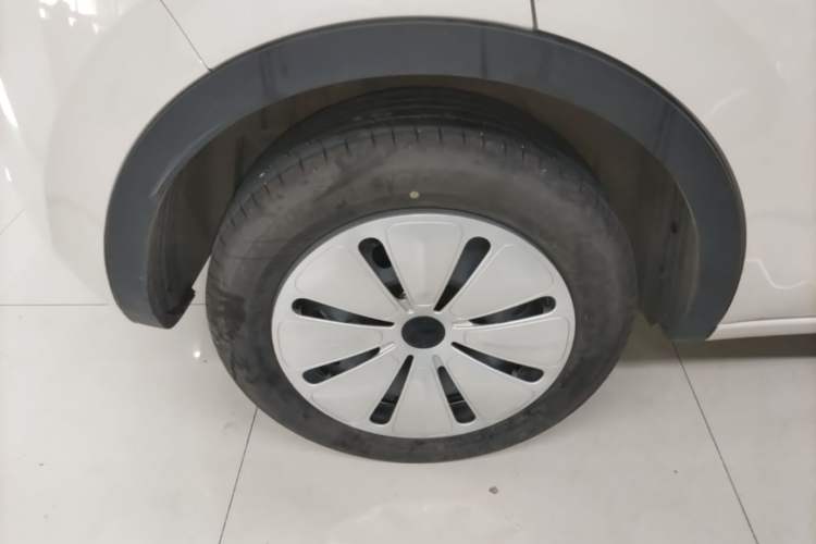 Used Wuling Bingo 2023 333 km Fast-Share Version Right Rear Wheel Hub