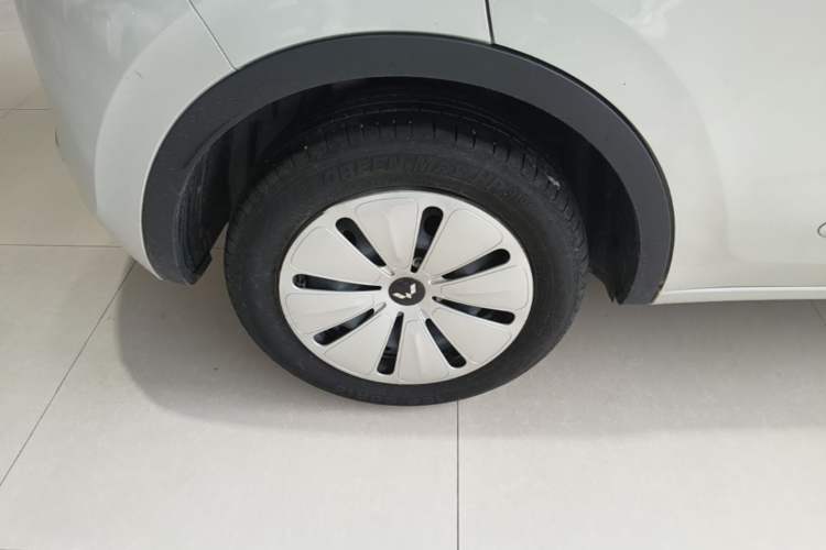 Used Wuling Bingo 2023 203km Light Edition Right Rear Wheel Hub