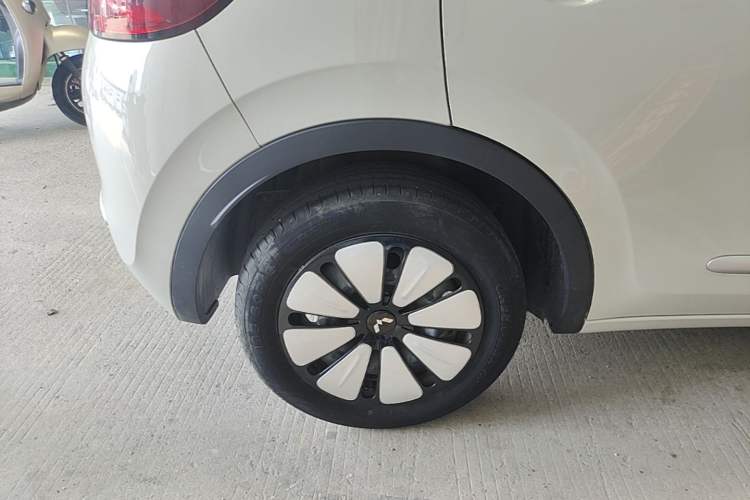 Used Wuling Bingo 2023 203km Light Edition Right Rear Wheel Hub