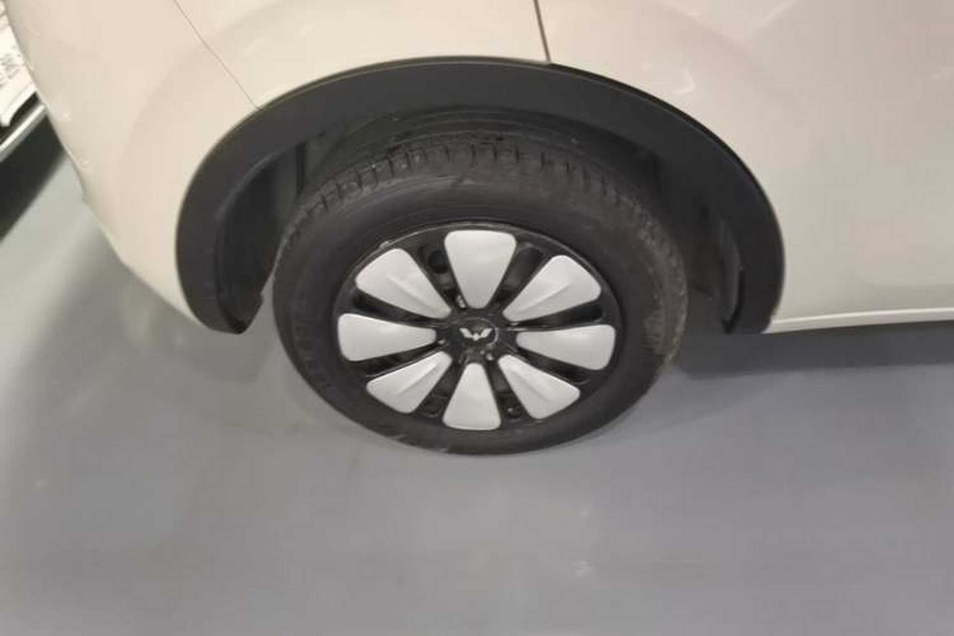 Used Wuling Bingo 2023 203km Light Edition Right Rear Wheel Hub