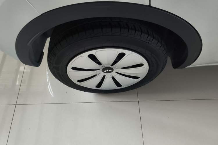 Used Wuling Bingo 2023 203km Light Edition Right Rear Wheel Hub