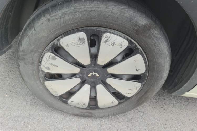 Used Wuling Bingo 2023 333 km Enjoyment Version Right Rear Wheel Hub