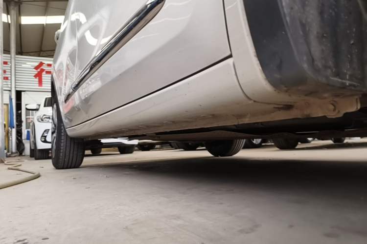 Used Wuling Bingo 2023 333 km Enjoyment Version Right Side Sill