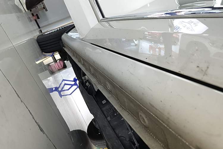 Used Wuling Bingo 2023 203km Comfort Edition Right Side Sill