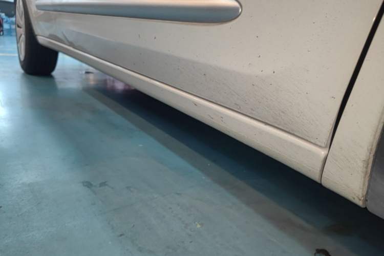 Used Wuling Bingo 2023 333 km Fast-Share Version Right Side Sill