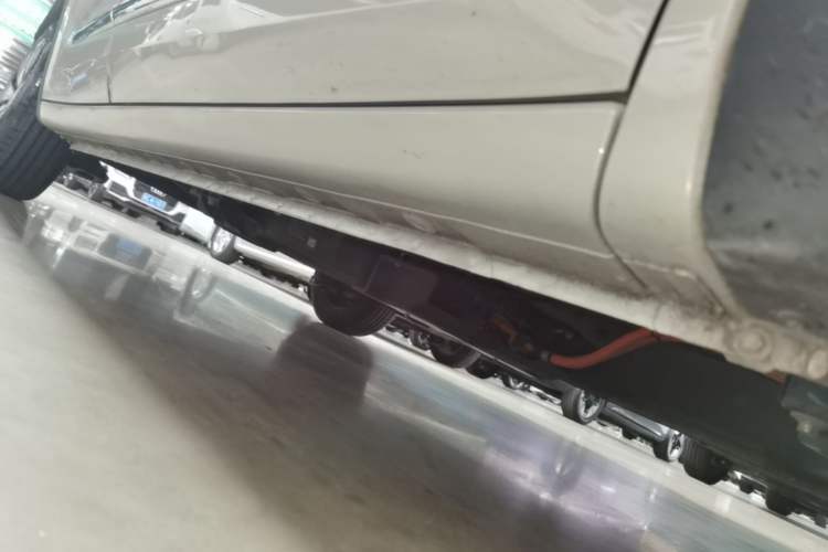 Used Wuling Bingo 2023 203km Comfort Edition Right Side Sill