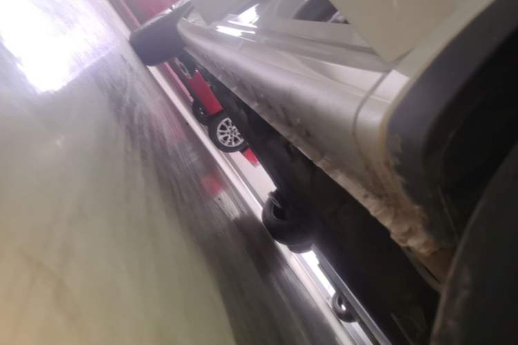 Used Wuling Bingo 2023 410 km Lingxi Deluxe Edition Right Side Sill