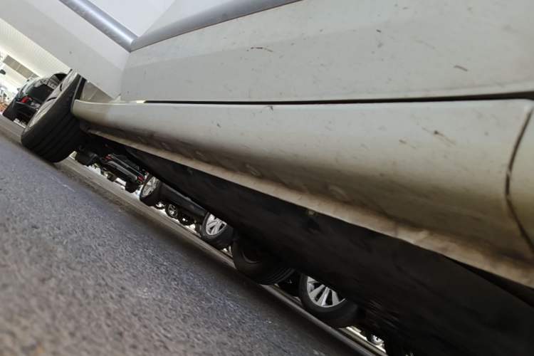 Used Wuling Bingo 2023 333 km Fast-Share Version Right Side Sill