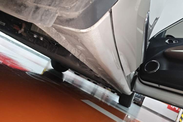 Used Wuling Bingo 2023 333 km Enjoyment Version Right Side Sill