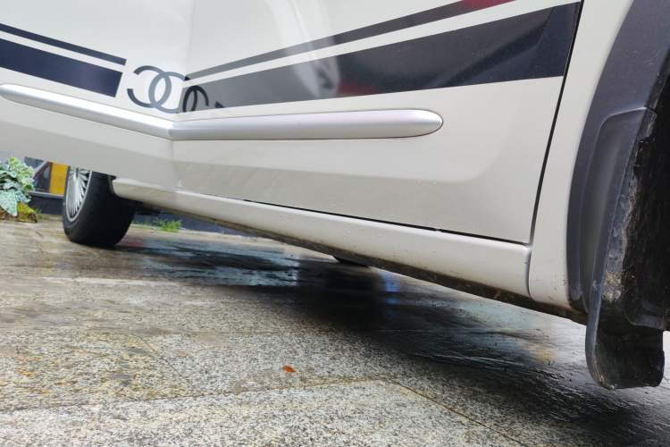 Used Wuling Bingo 2023 333 km Fast-Share Version Right Side Sill