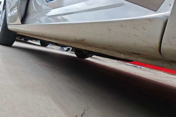 Used Wuling Bingo 2023 203km Light Edition Right Side Sill