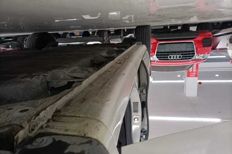 Used Wuling Bingo 2023 333 km Lingxi Connected Version Right Side Sill