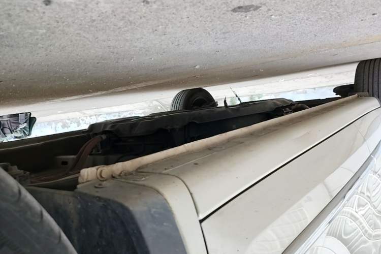 Used Wuling Bingo 2023 203km Comfort Edition Right Side Sill