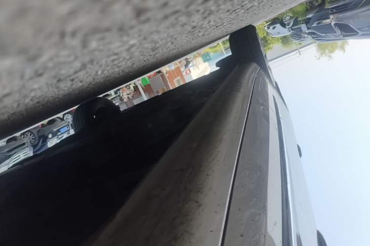 Used Wuling Bingo 2023 203km Comfort Edition Right Side Sill