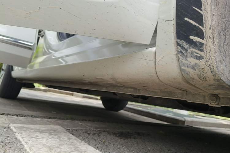 Used Wuling Bingo 2023 410 km Lingxi Deluxe Edition Right Side Sill