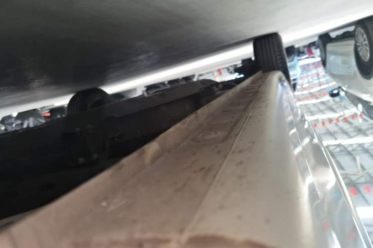 Used Wuling Bingo 2023 203km Light Edition Right Side Sill