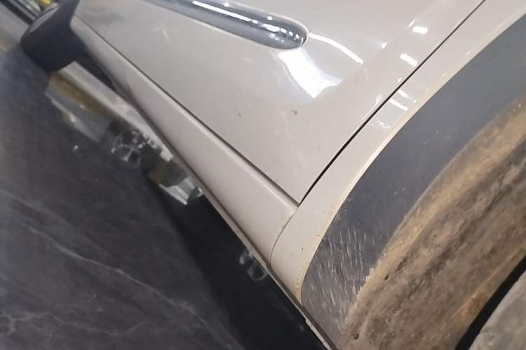 Used Wuling Bingo 2023 410 km Lingxi Deluxe Edition Right Side Sill