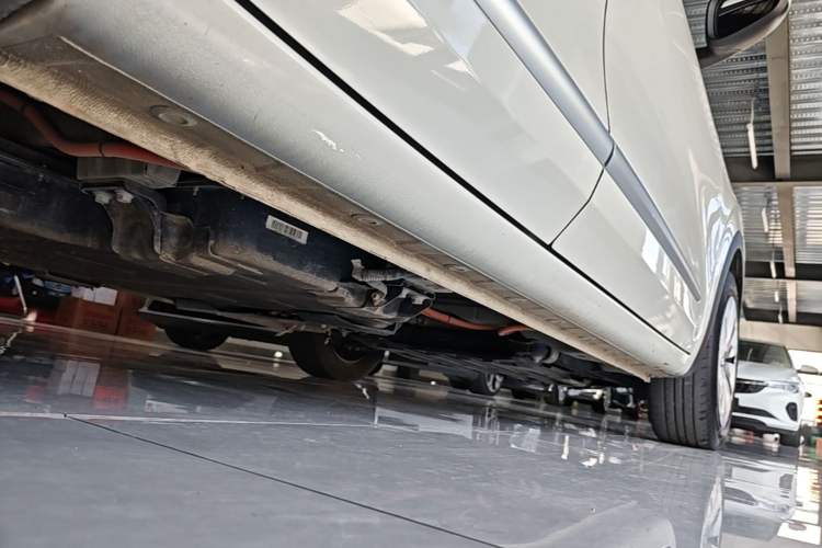 Used Wuling Bingo 2023 203km Light Edition Right Side Sill