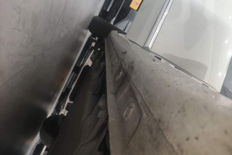 Used Wuling Bingo 2023 333 km Fast-Share Version Right Side Sill