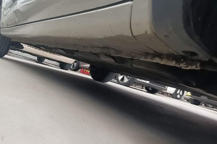 Used Wuling Bingo 2023 333 km Lingxi Connected Version Right Side Sill