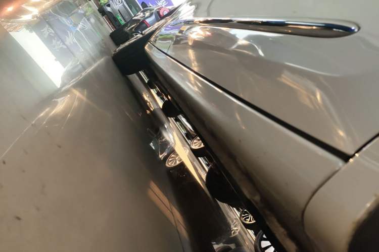 Used Wuling Bingo 2023 333 km Lingxi Connected Version Right Side Sill