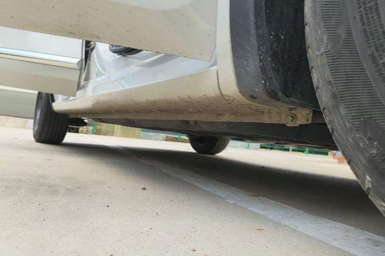 Used Wuling Bingo 2023 333 km Lingxi Connected Version Right Side Sill