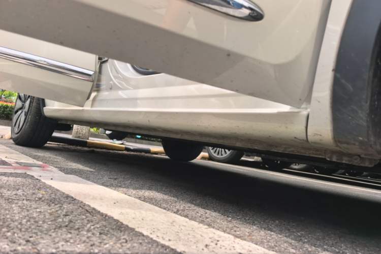 Used Wuling Bingo 2023 410 km Lingxi Deluxe Edition Right Side Sill