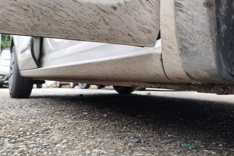 Used Wuling Bingo 2023 410 km Lingxi Deluxe Edition Right Side Sill