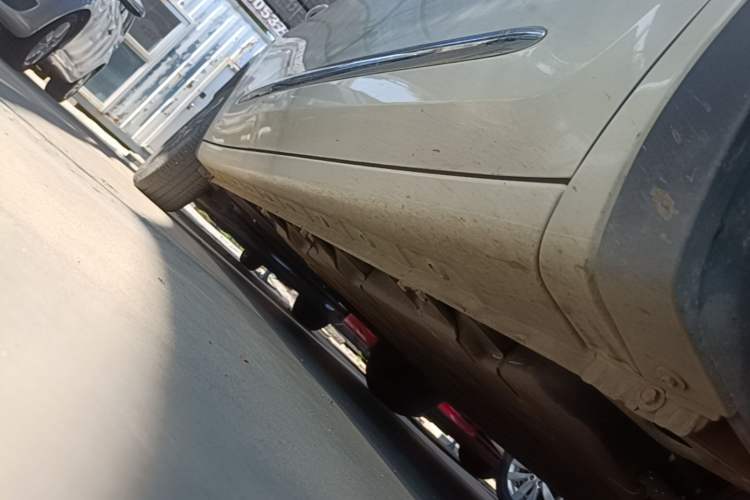 Used Wuling Bingo 2023 333 km Enjoyment Version Right Side Sill